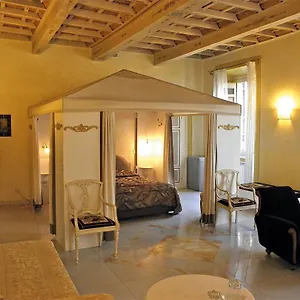 Bed & Breakfast Residenza Al Corso, Rome